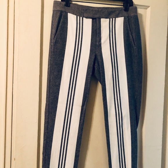 Vince vertical Stripe casual pant Size 8 NWT